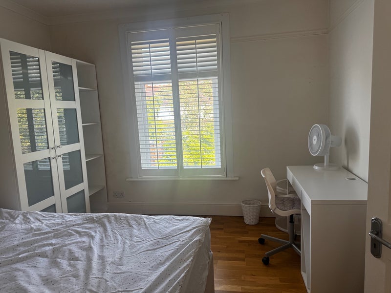 Room Strathyre Avenue in Greater London