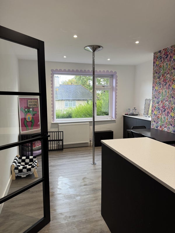 Room Cropwell Green in Nottingham