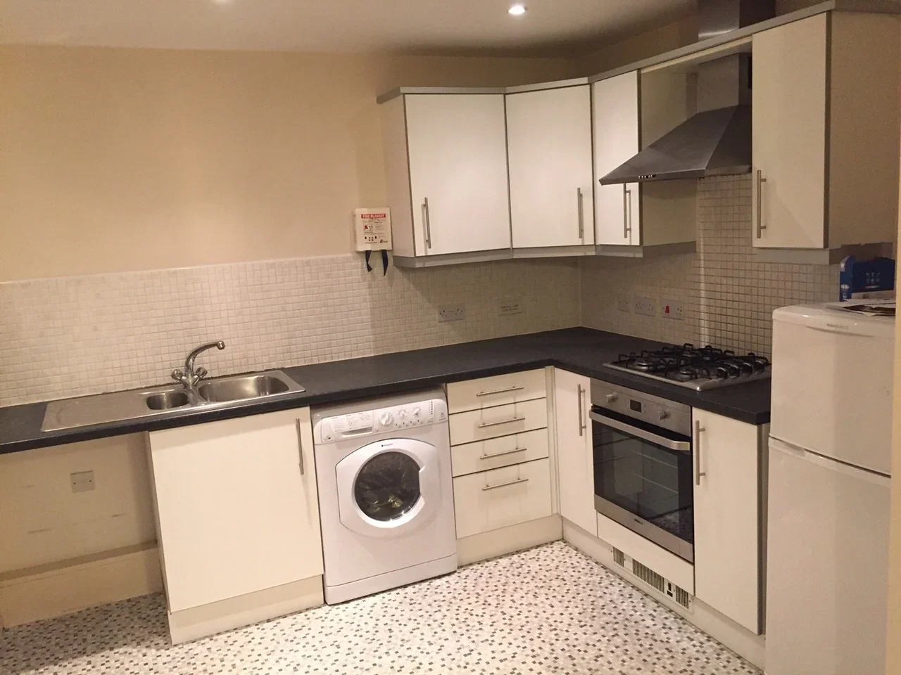 Flat Hamilton Road in High Wycombe