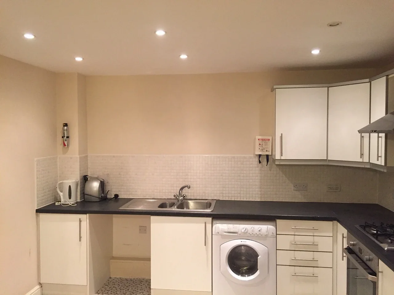 Flat Hamilton Road in High Wycombe