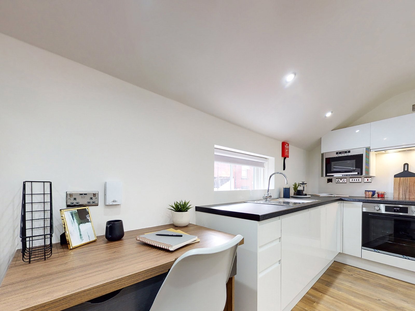 Flat Clarendon Road in Leeds
