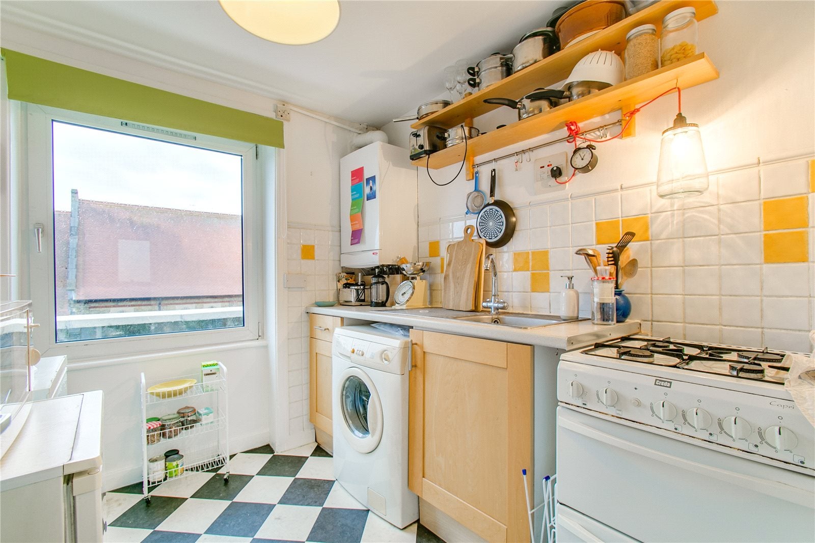 Flat Minford Gardens in Greater London