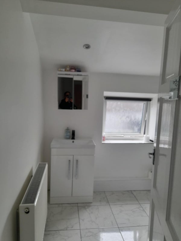Room Orford Avenue in Warrington