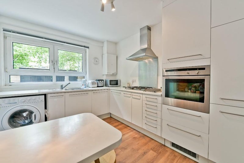Room Barnby Street in Greater London