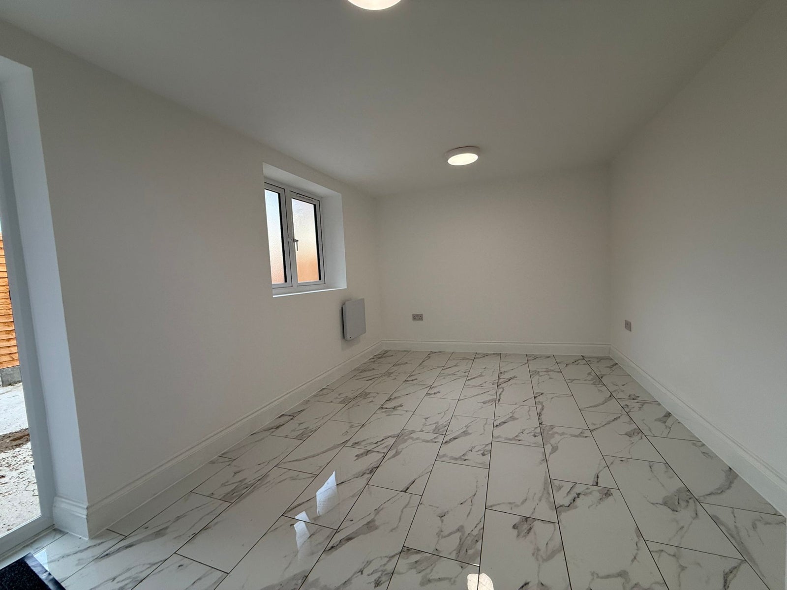Flat Lexden Drive in Greater London