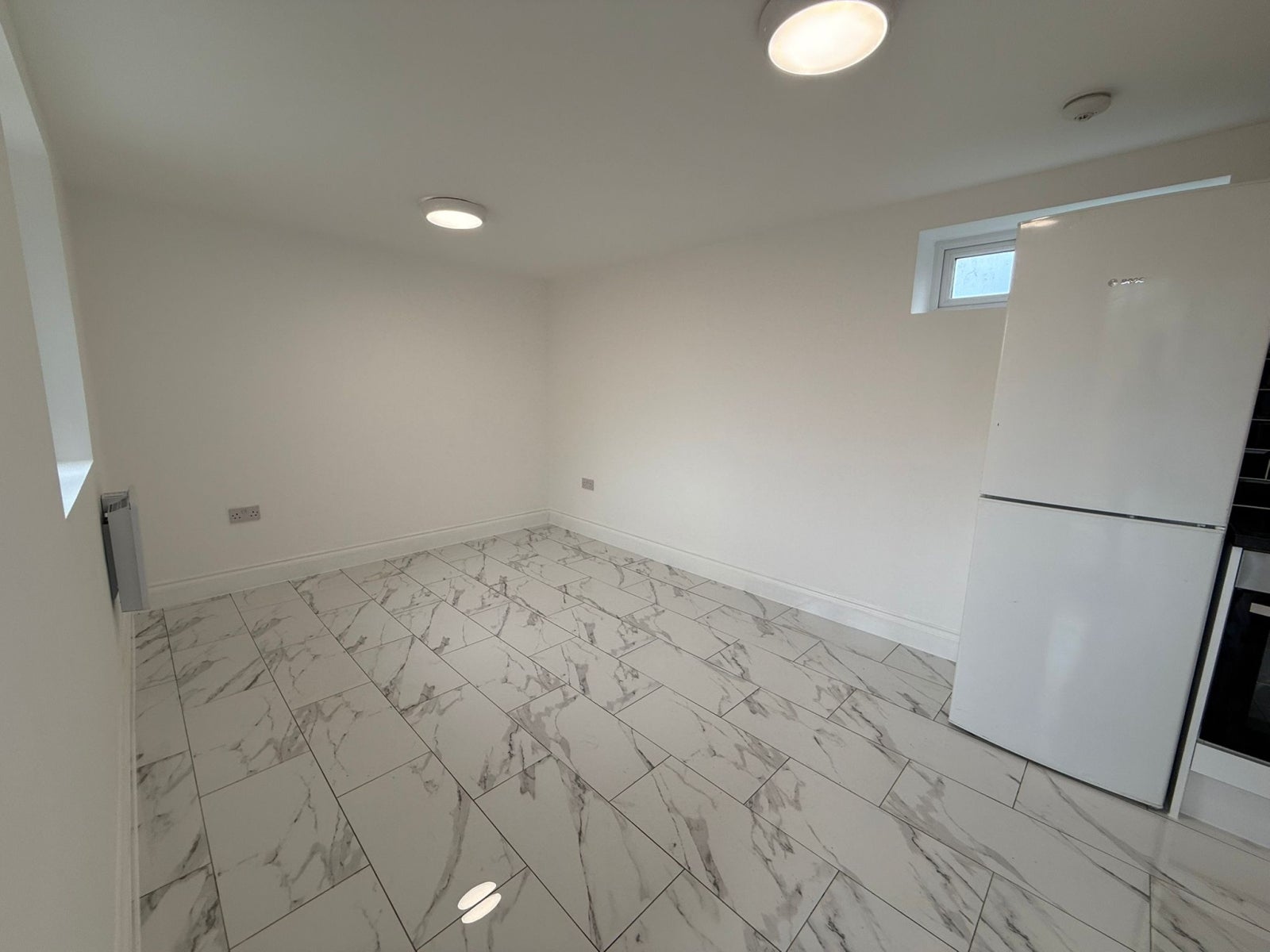 Flat Lexden Drive in Greater London