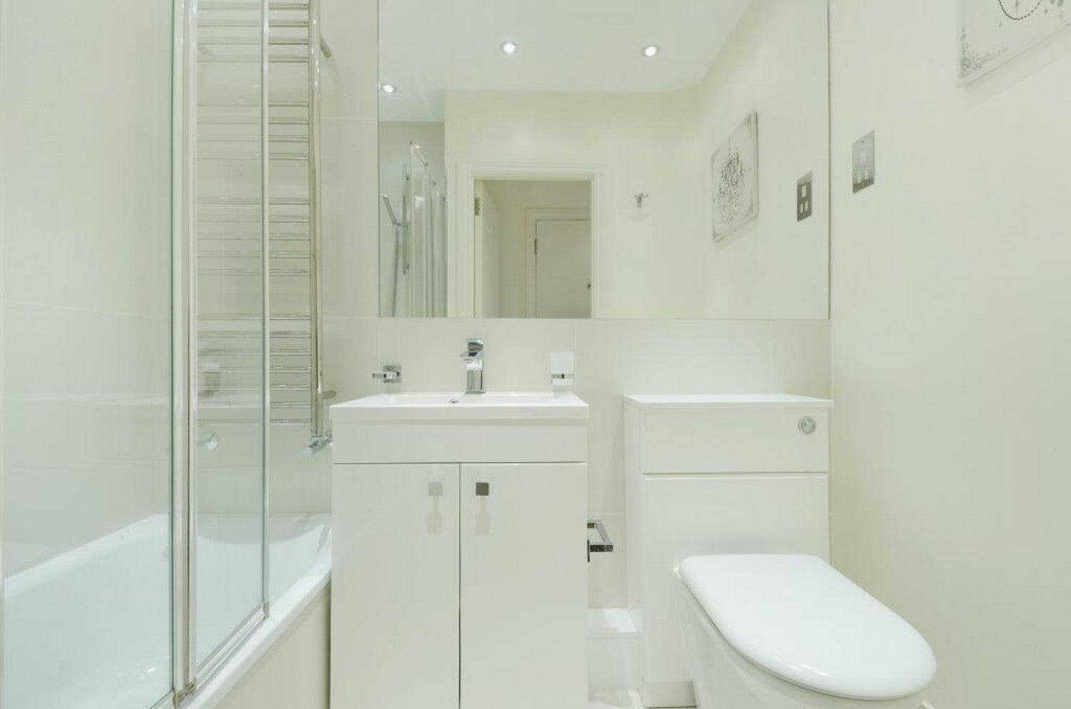 Flat Fulham Road in Greater London