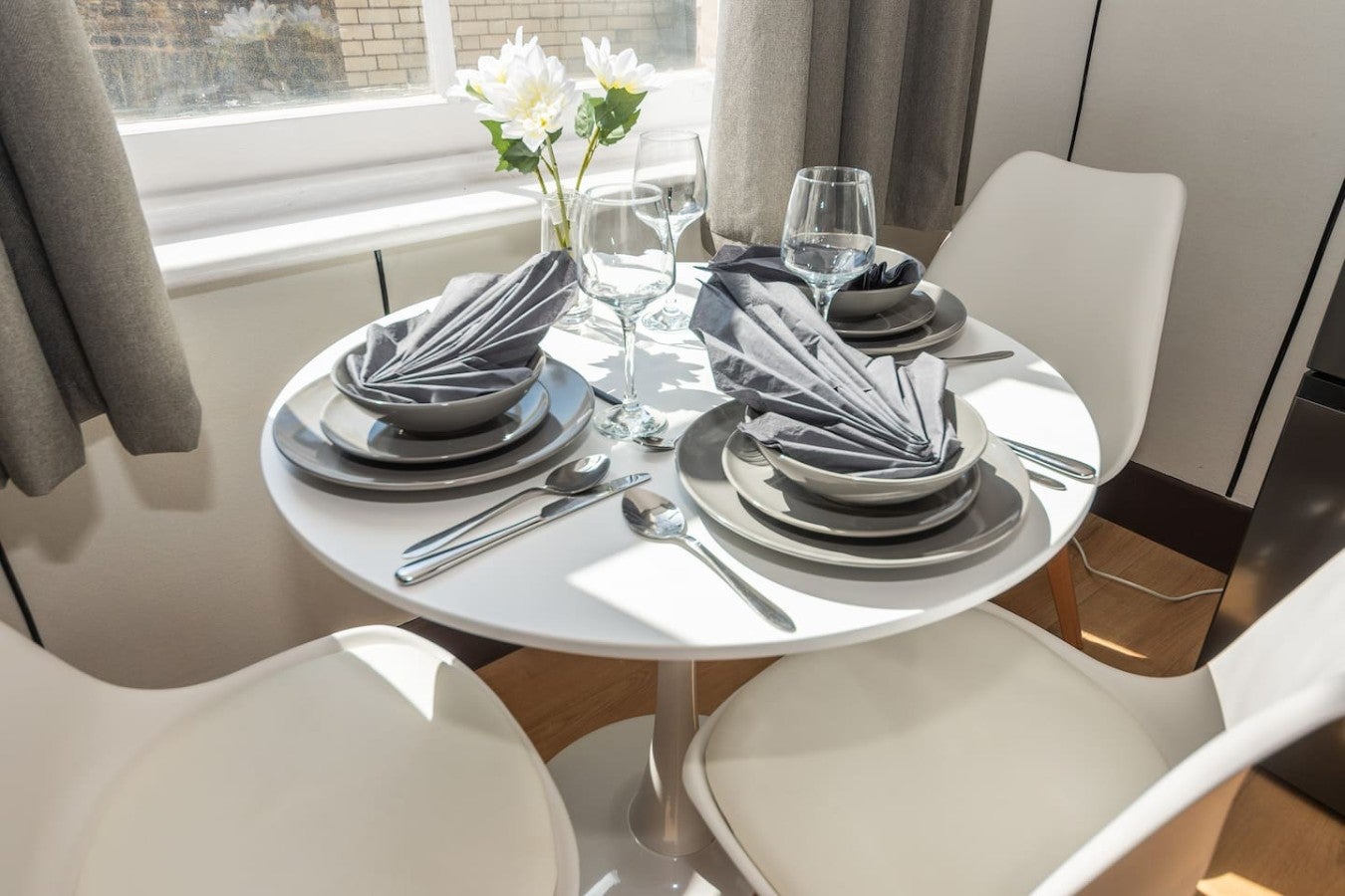 Flat Kensington High Street in Greater London