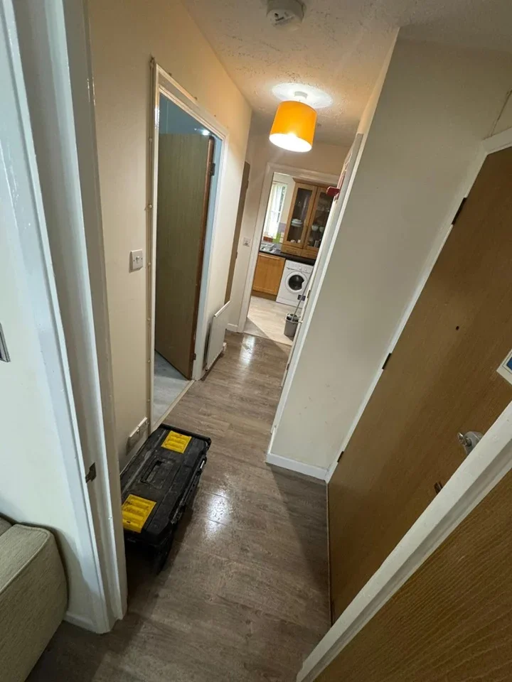 Flat Pinewood Mews in Borough of Spelthorne