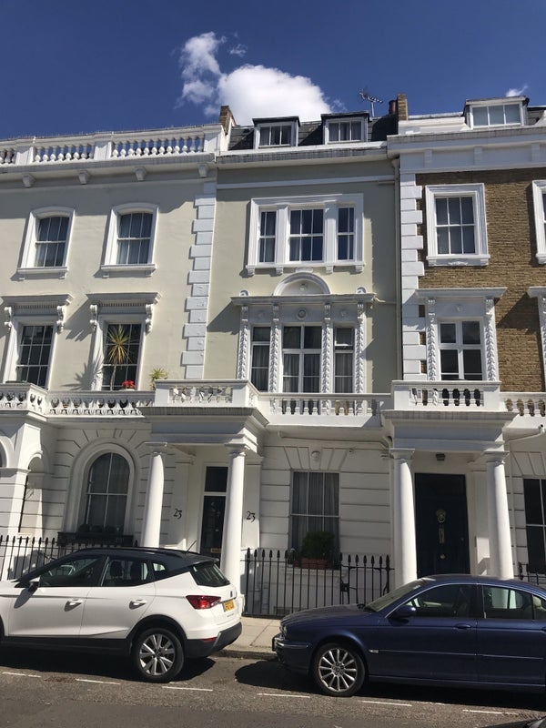 Room Denbigh Place in City of Westminster