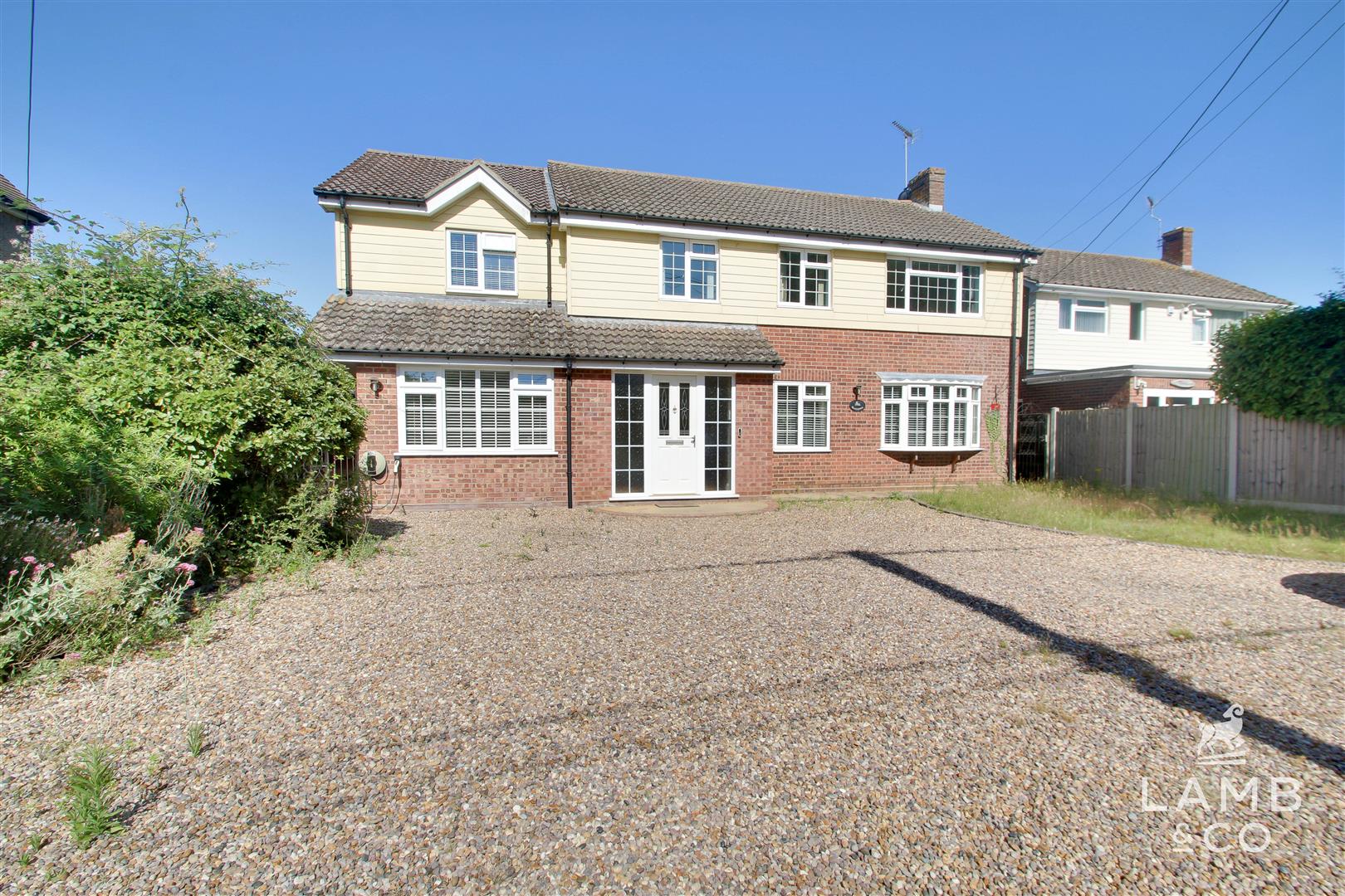 House New Thorpe Avenue in Thorpe-le-Soken
