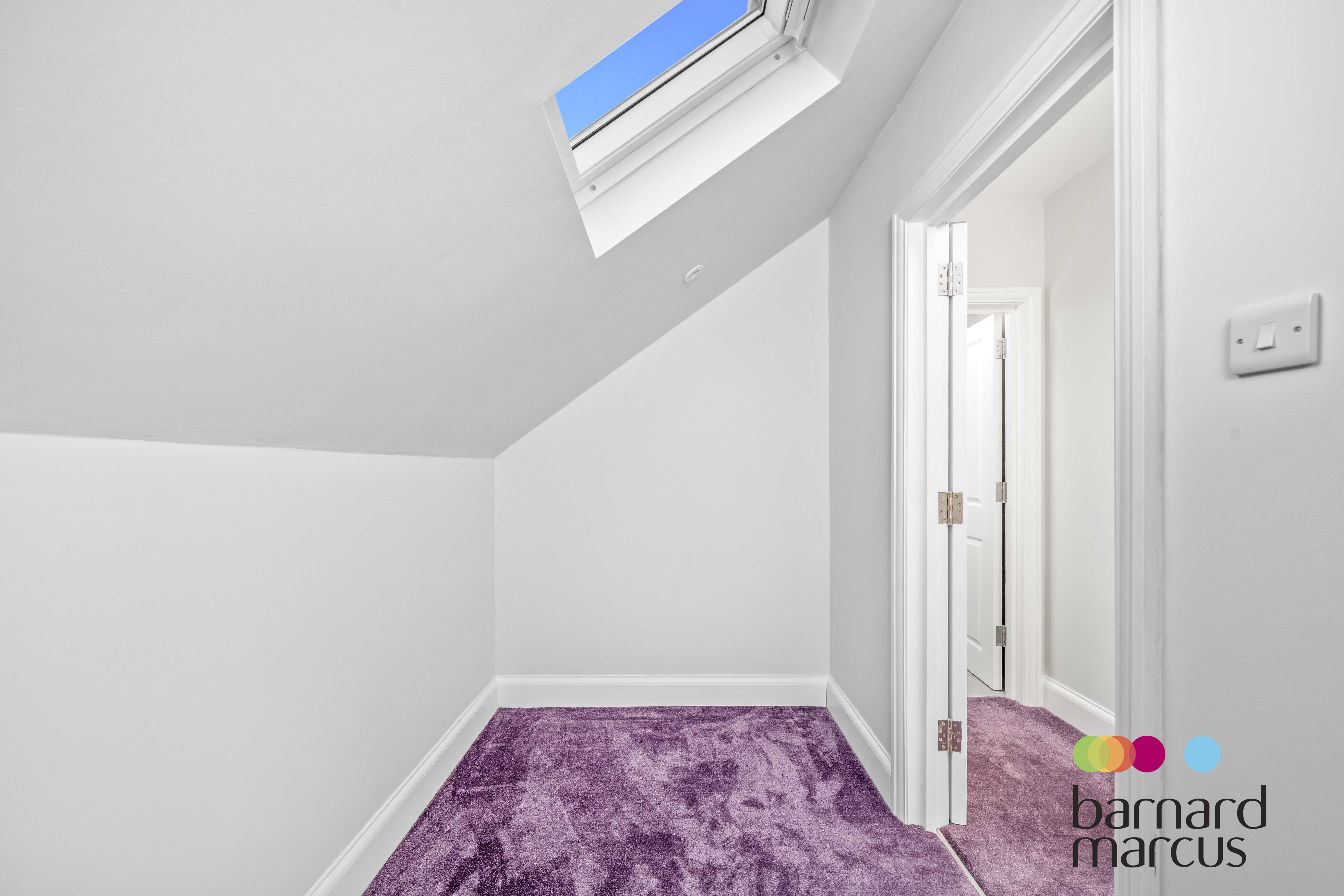 Flat Alexandra Park Road in Greater London