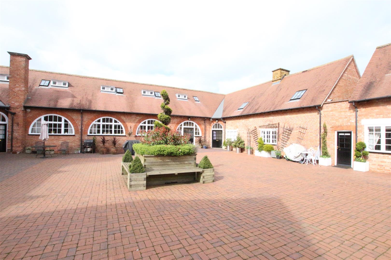 House Mandeville Close in Northampton
