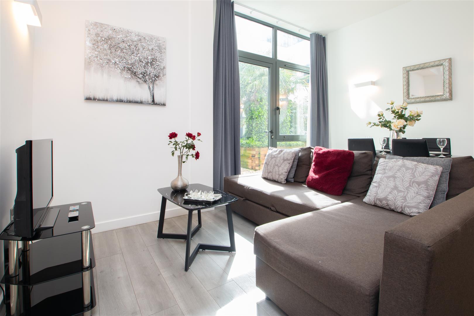 Flat Foxhunter Drive in Milton Keynes