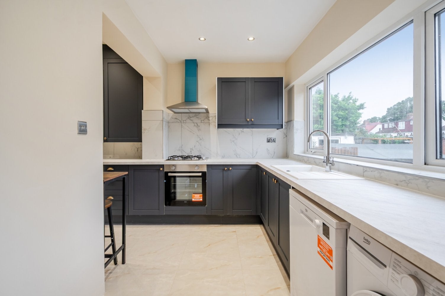House Meridian Road in Greater London
