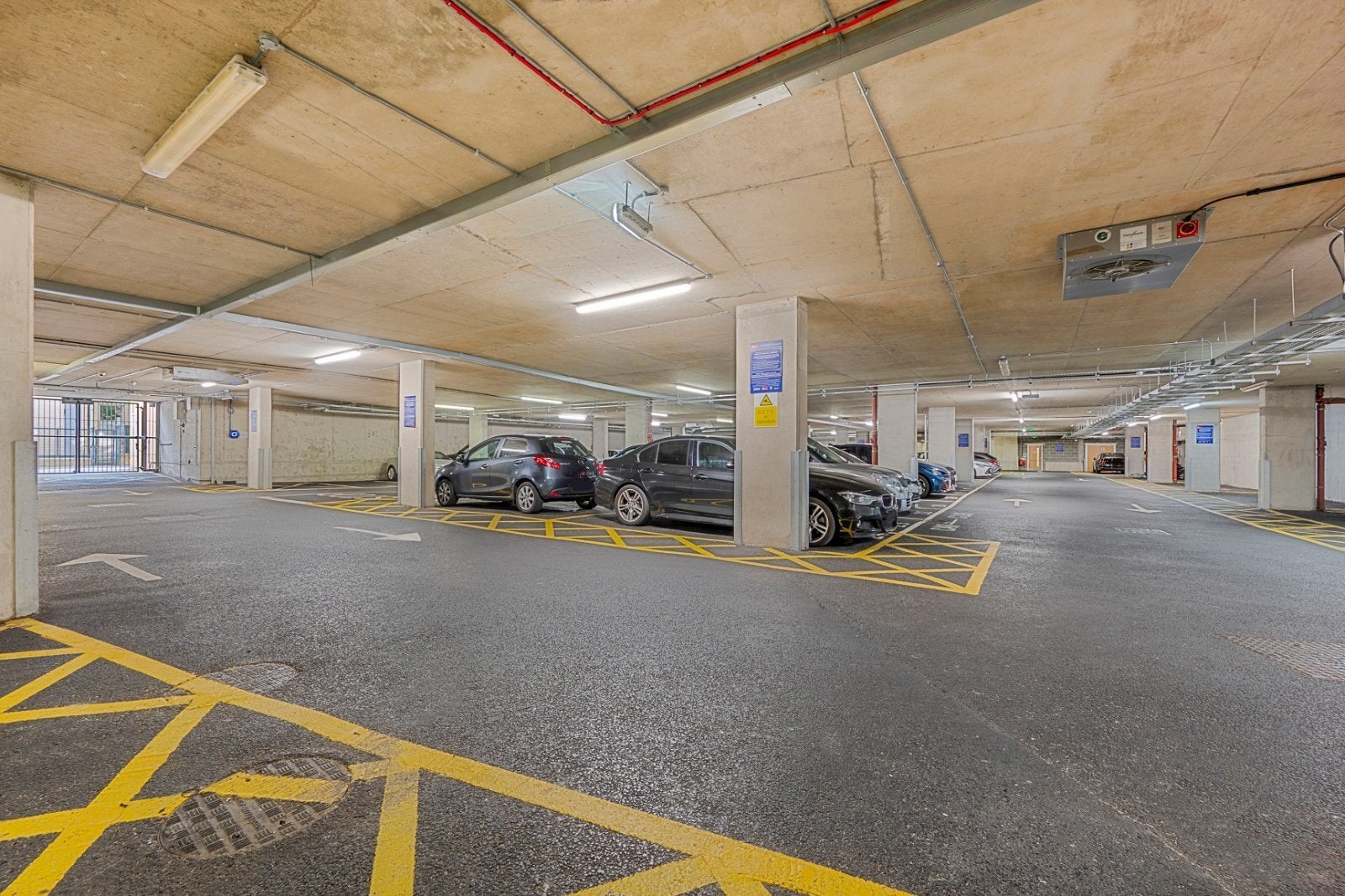 Flat Vian Street in Greater London