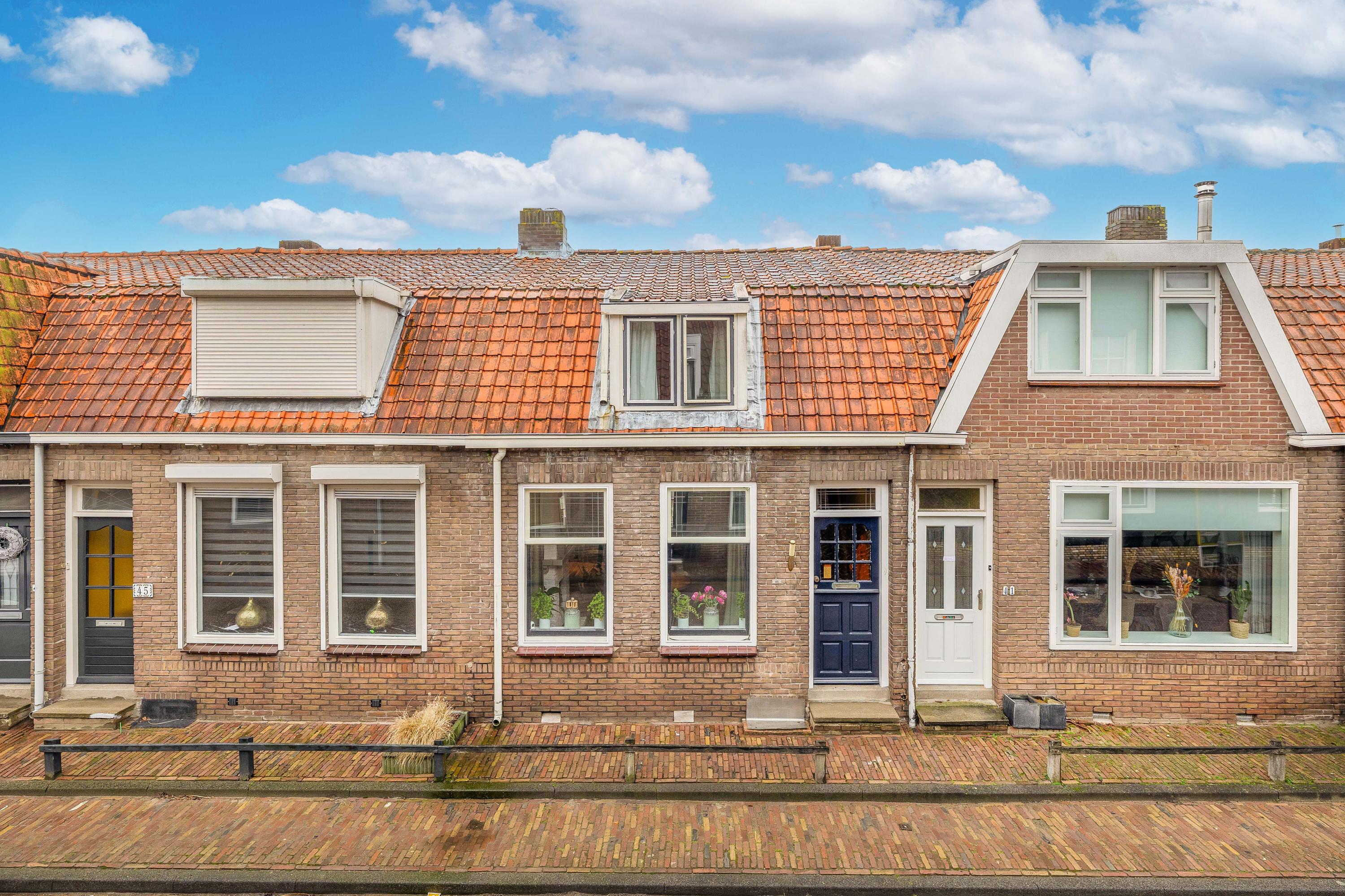 Huis Westelijke Achterweg 43 in Sommelsdijk