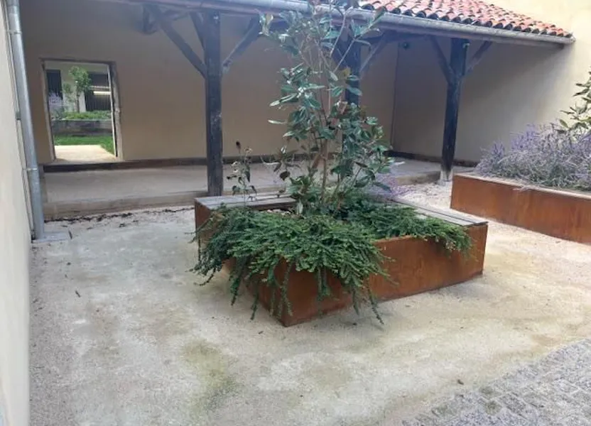 Flat Rue des Casernes in Bourg-en-Bresse