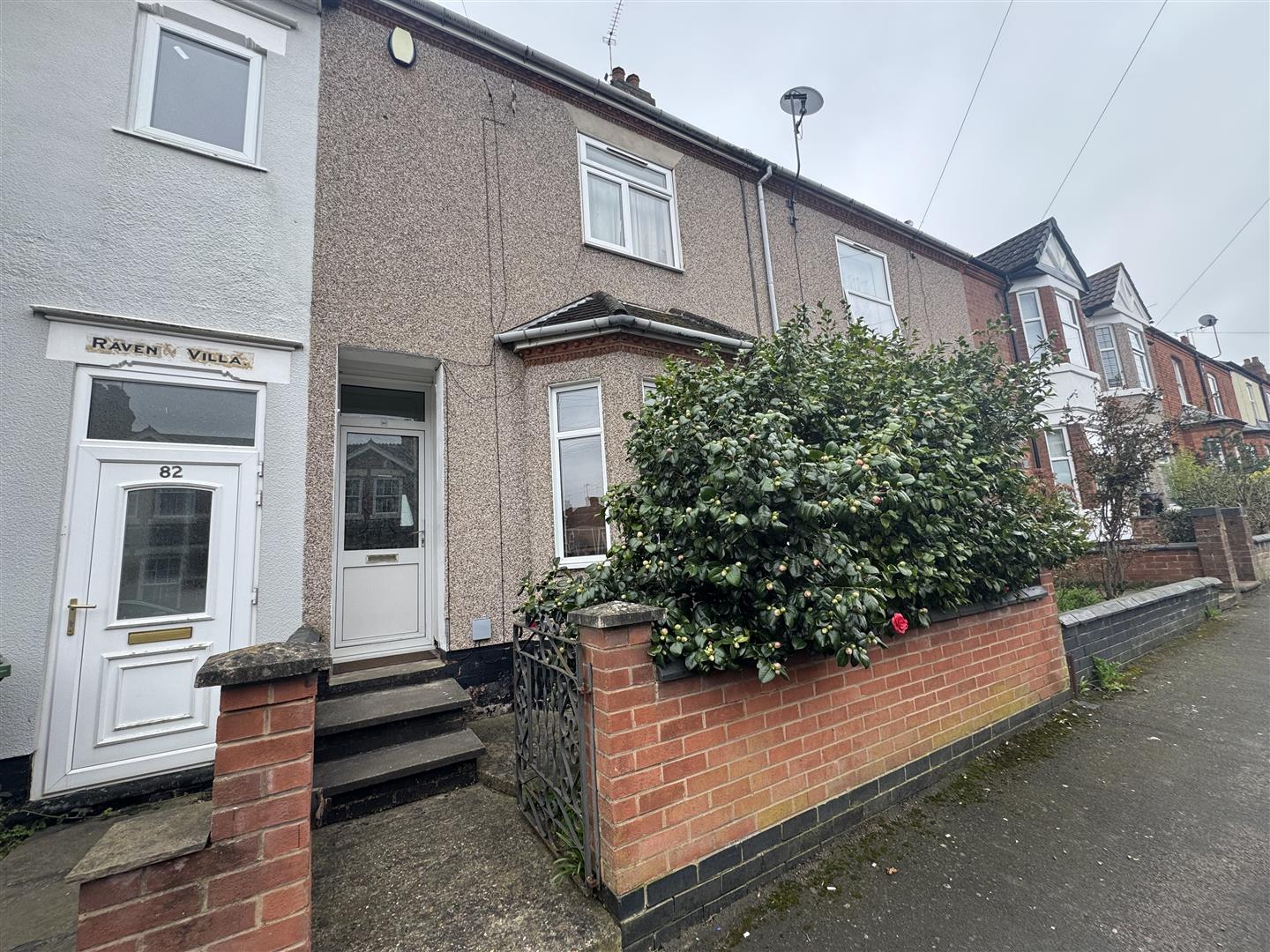 Flat Claremont Road in Rugby