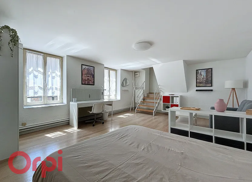 Flat Avenue Foch in Nancy