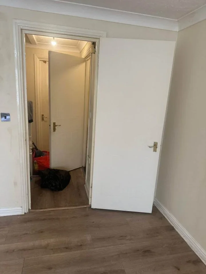 Room Redbourne Drive in Greater London