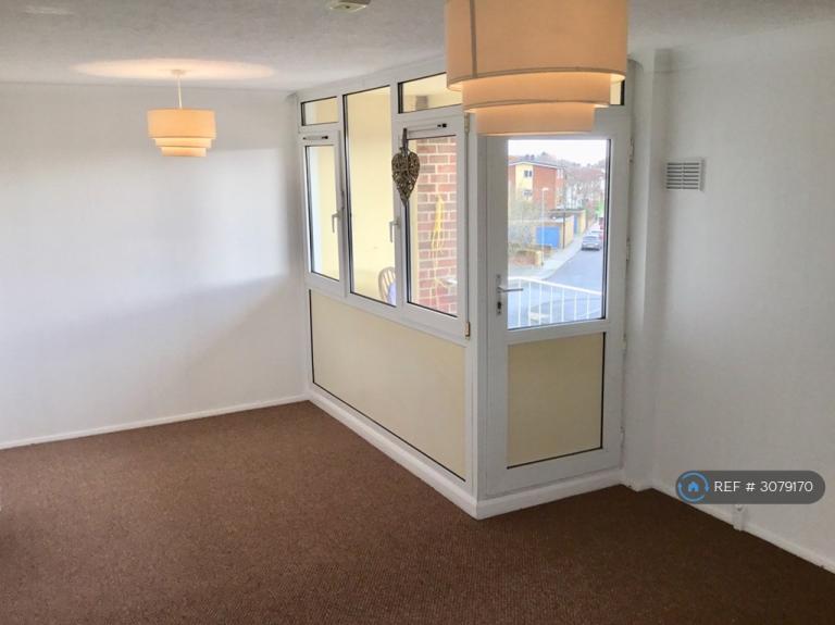 Flat Greenhill Rise in Corby