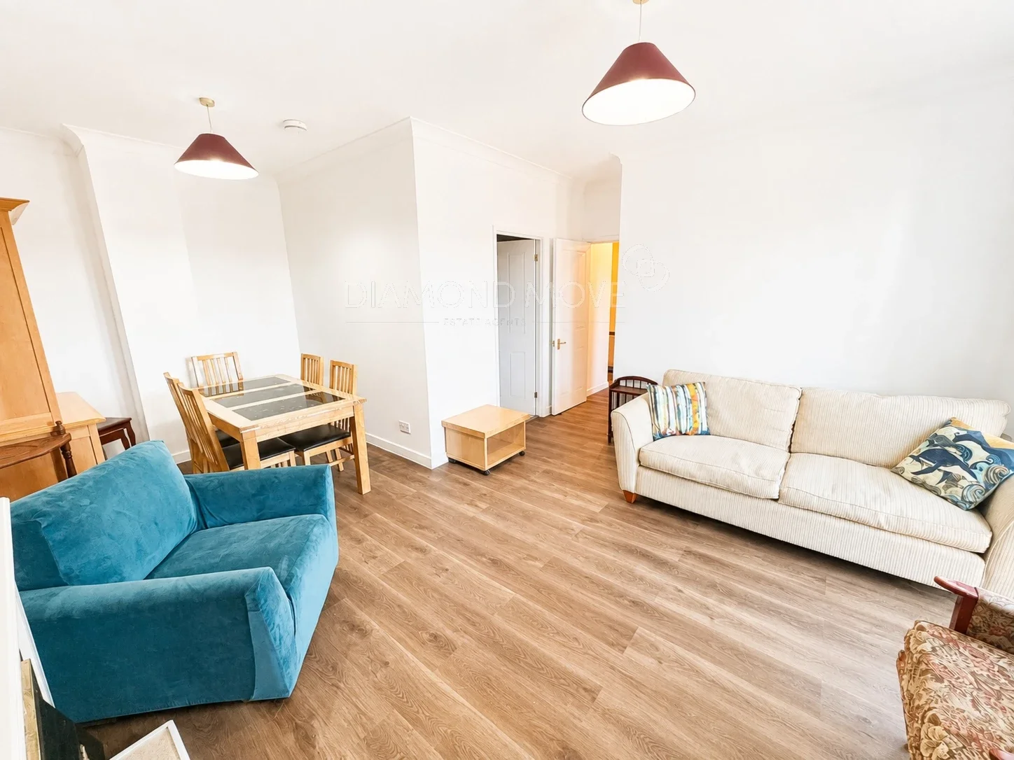 Flat London Road in Greater London