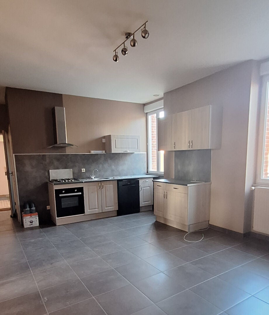 Flat Rue Jean Joudiou in Châteauneuf-sur-Loire