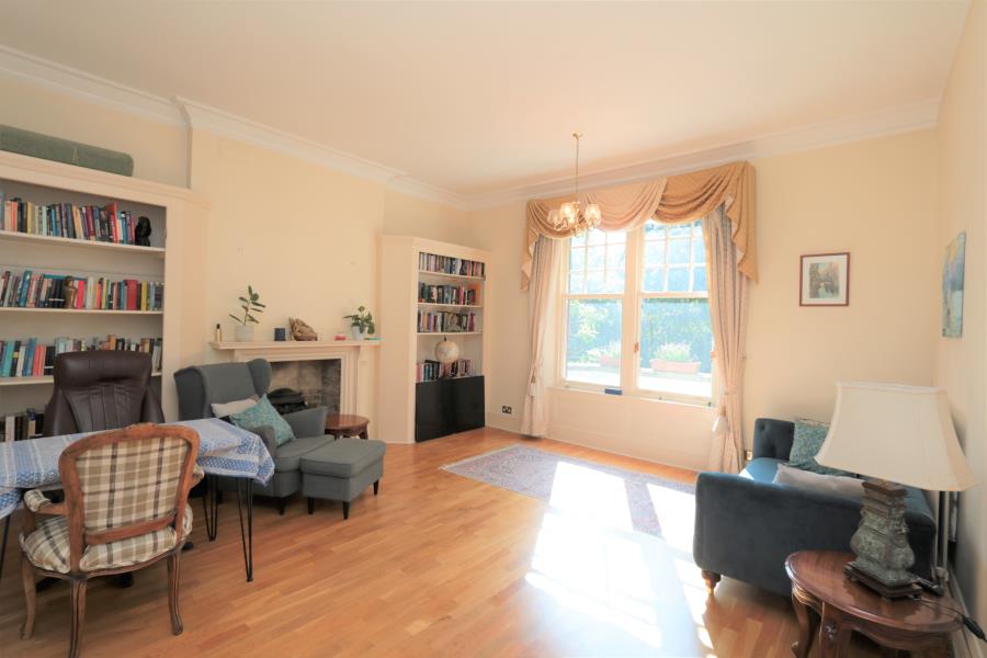 Flat Ditton Road in Greater London