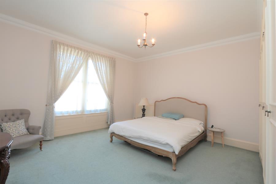 Flat Ditton Road in Greater London