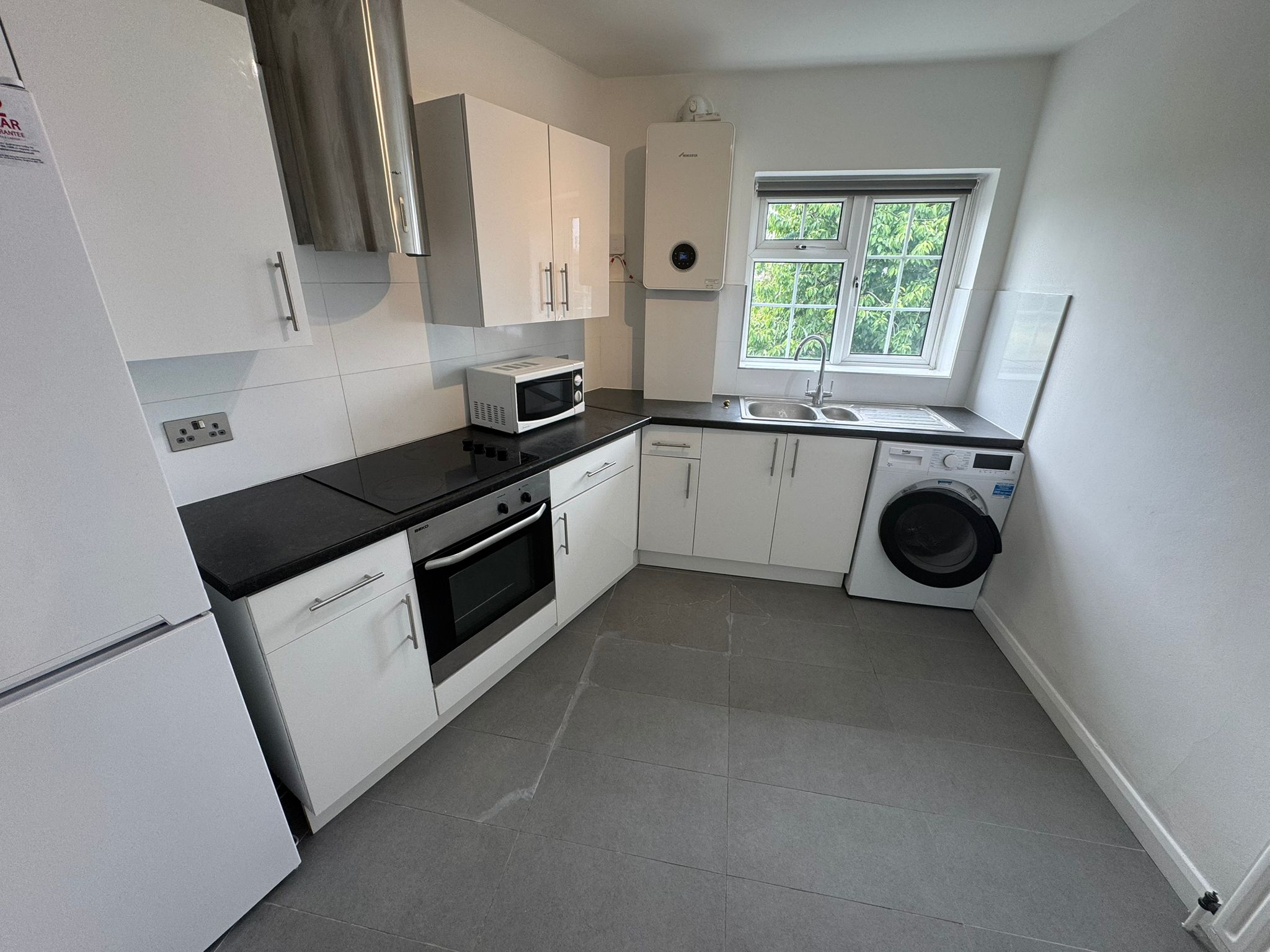 Flat Edgeworth Close in Greater London