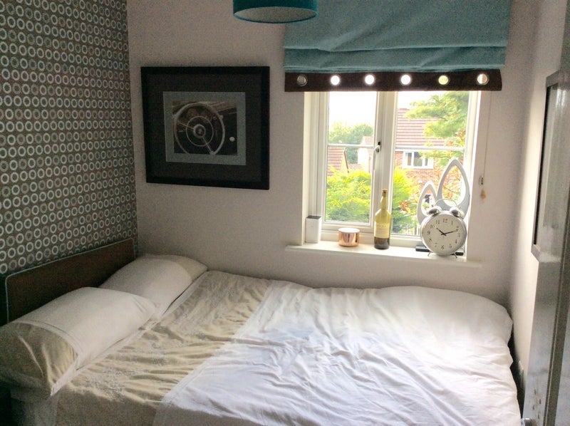 Room Hill End Crescent in Leeds