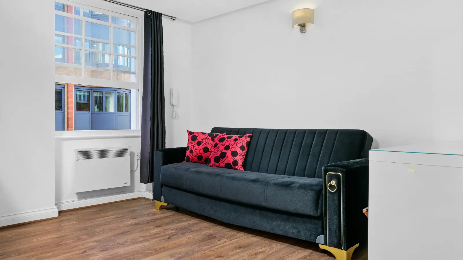 Flat Charlotte Street in Greater London