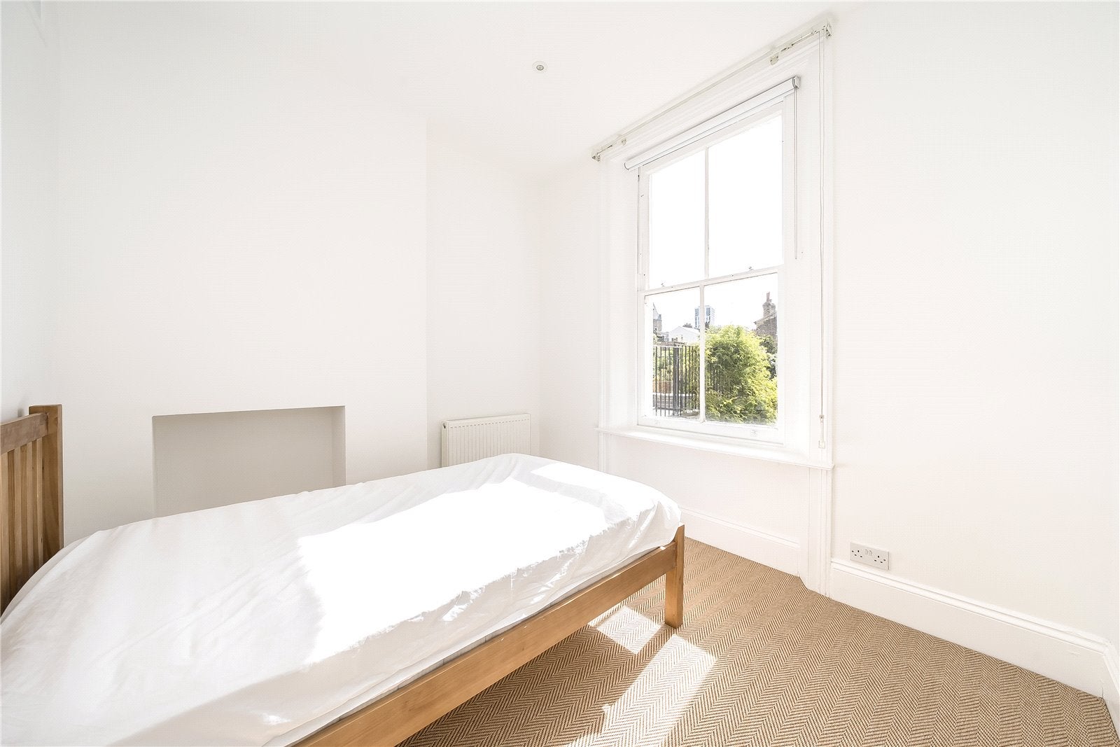 Flat Kempson Road in Greater London