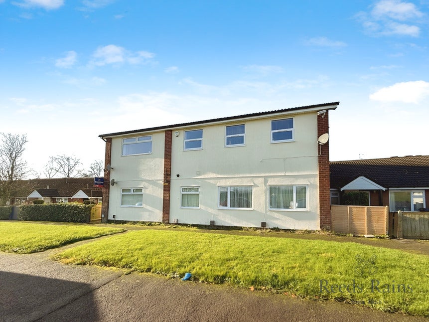 Flat Chester Road in Kidsgrove