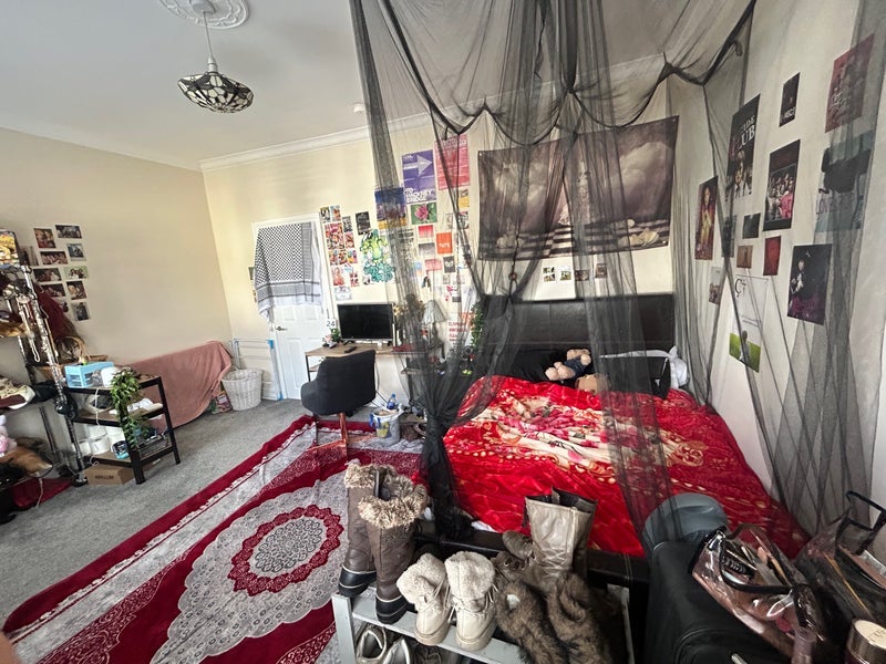Room Wellfield Road in Greater London