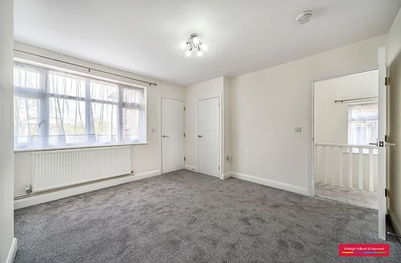 House Sandhurst Road in Greater London