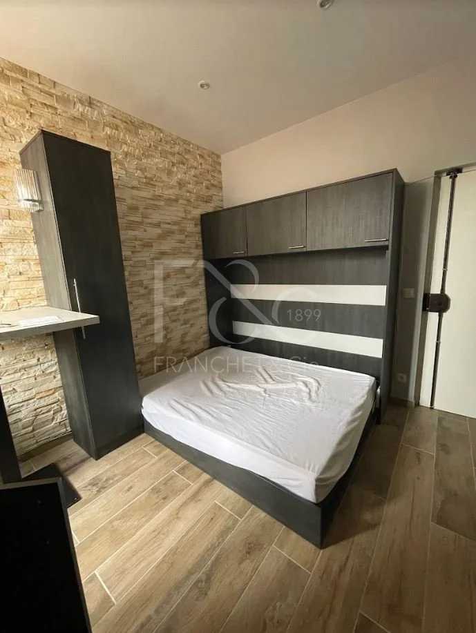 Chambre Avenue du Docteur Terver à Écully