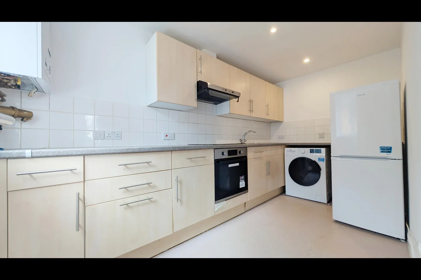 Flat Moorbeck Court in Greater London