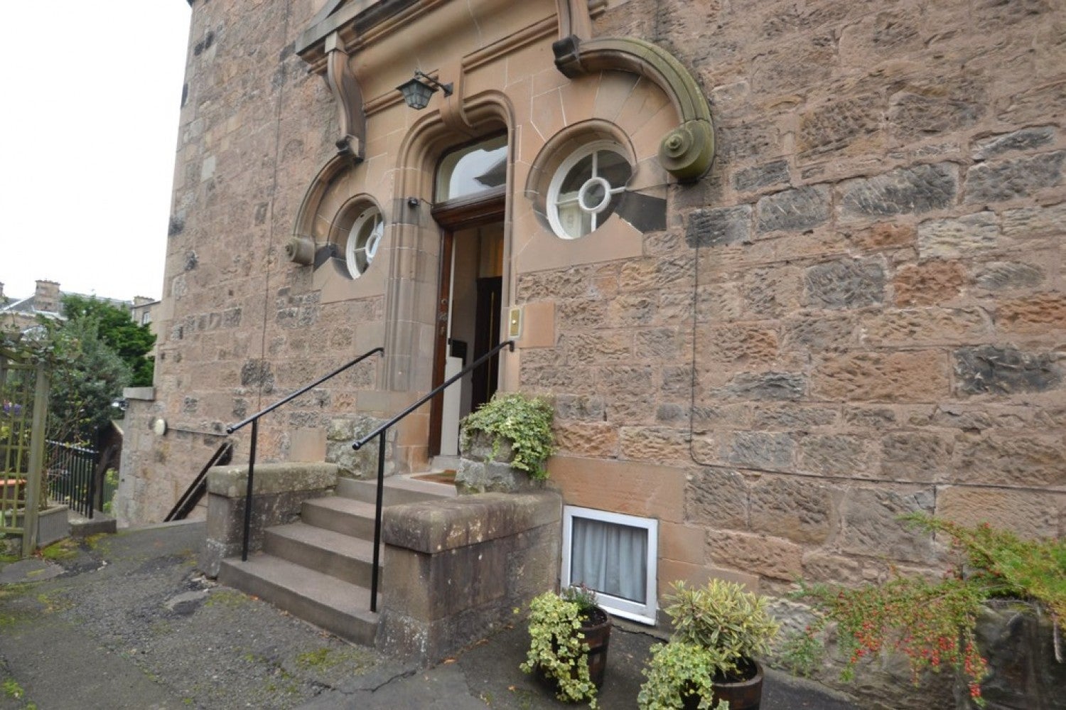 Flat Victoria Square in Stirling
