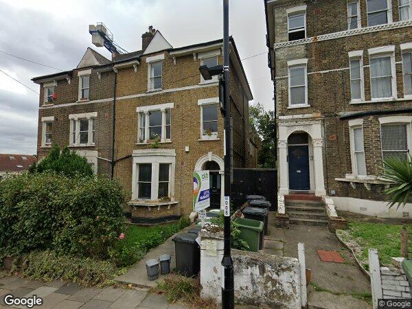 Flat Vesta Road in Greater London