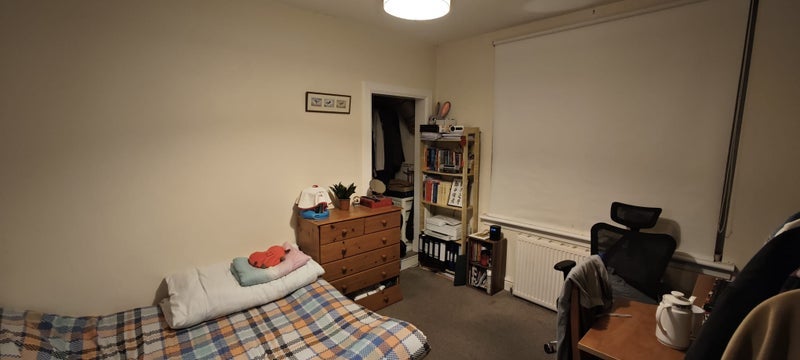 Room Kinstone Avenue in Glasgow