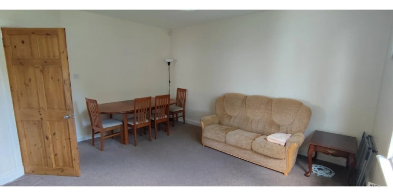 Room Kinstone Avenue in Glasgow
