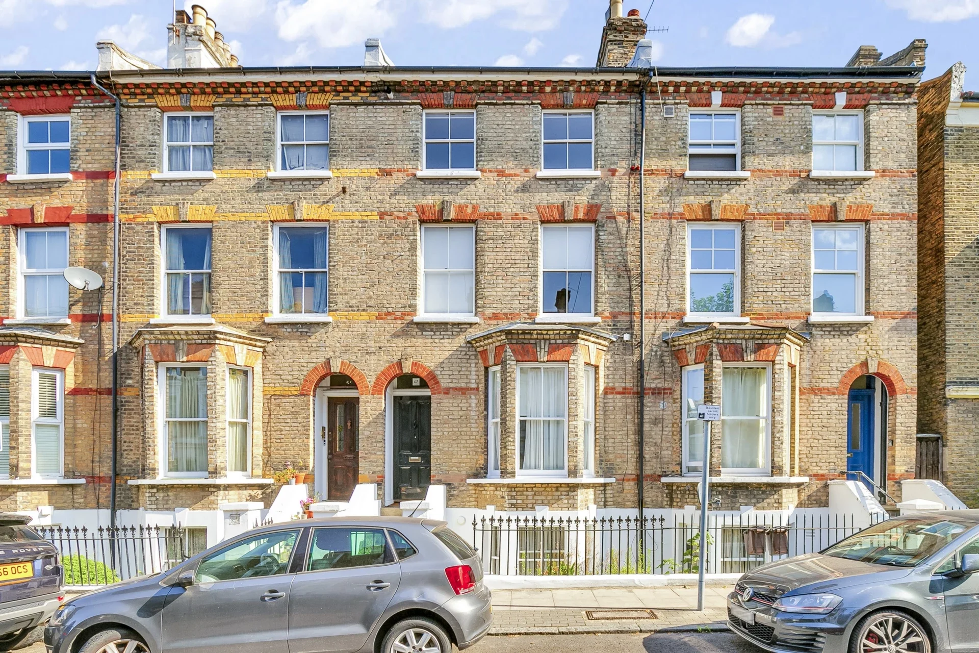 Flat Old York Road in Greater London