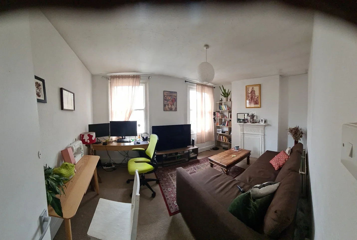 Flat Mabley Street in Greater London