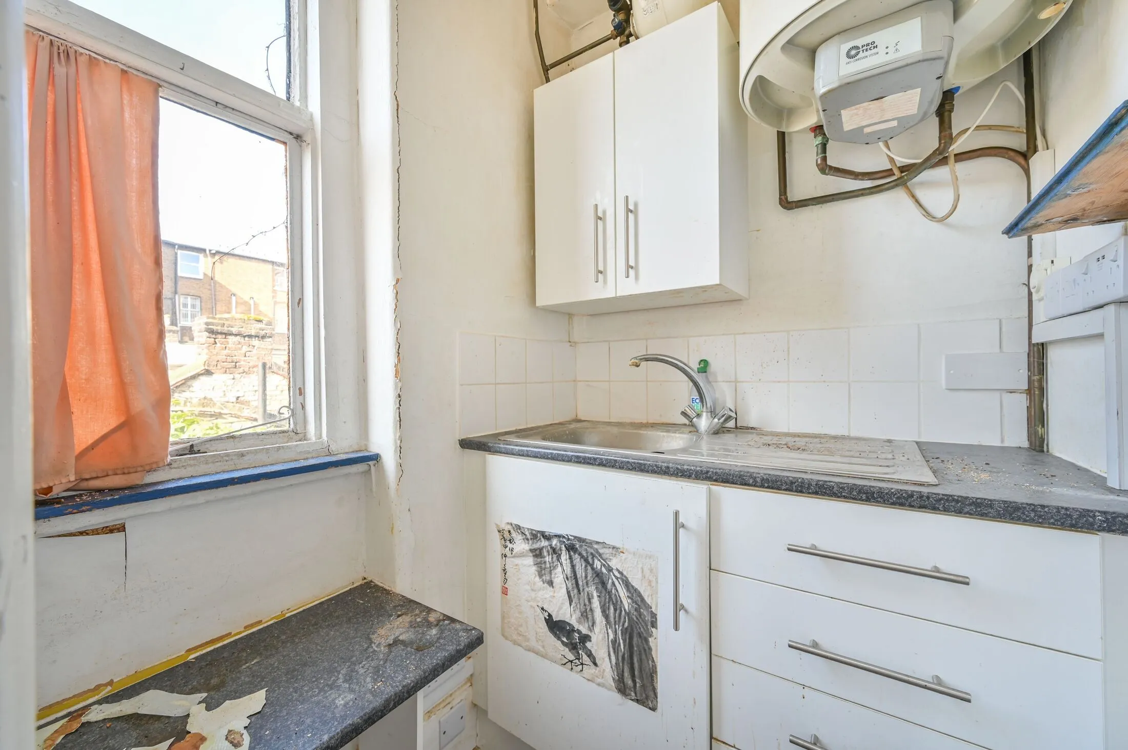 Flat Monmouth Road in City of Westminster