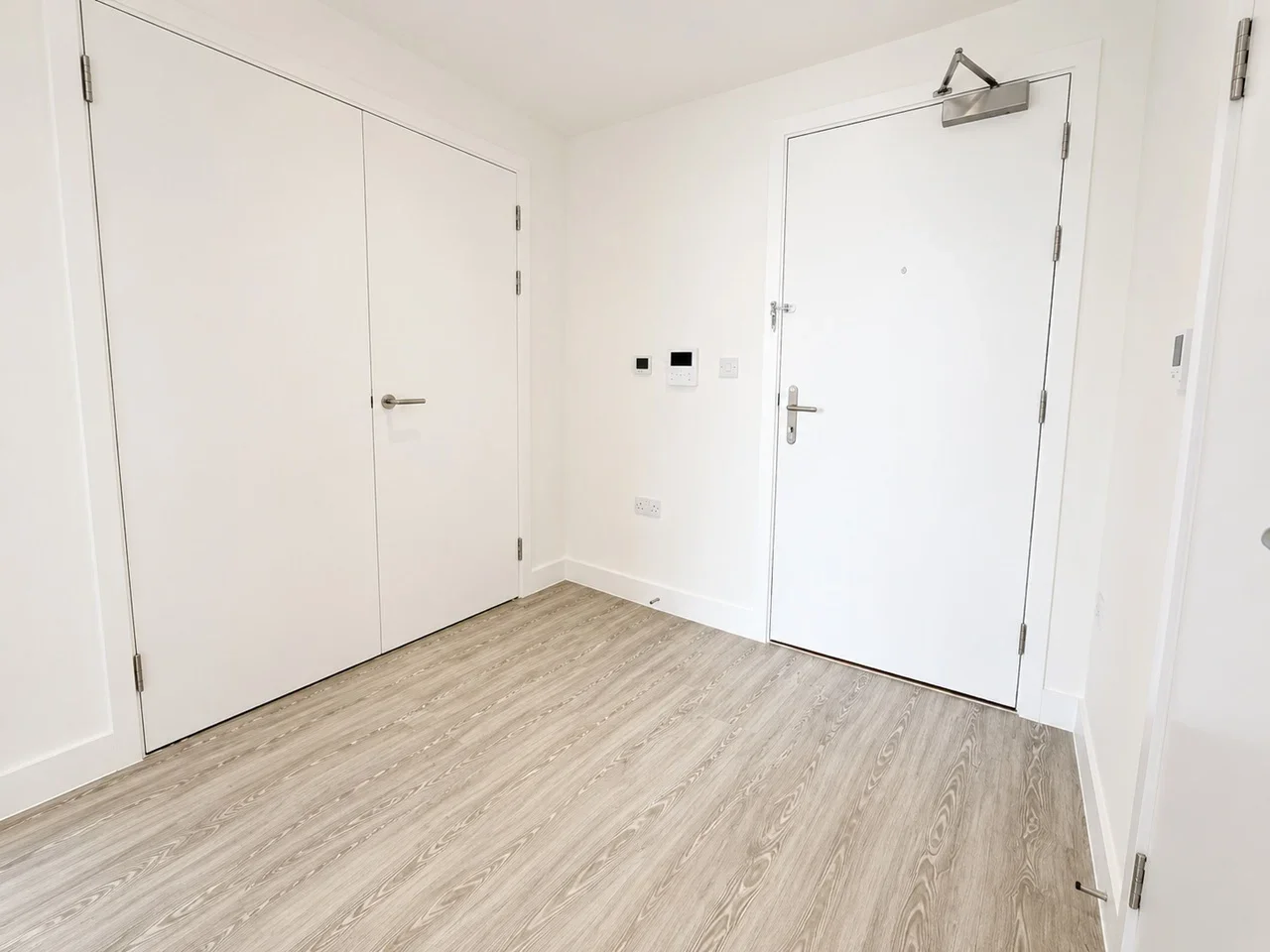 Flat Civic Street in Greater London