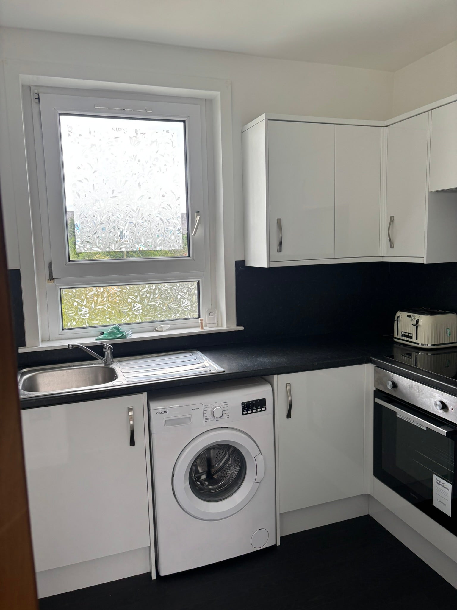 Flat Middlefield Terrace in Aberdeen City
