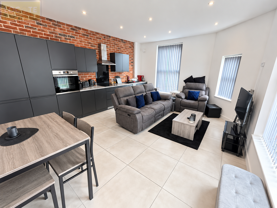 Flat Crofts Bank Road in Trafford