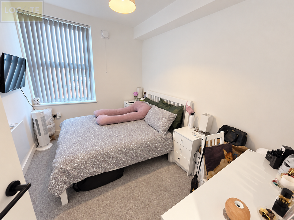 Flat Crofts Bank Road in Trafford